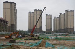 上半年全国土地出让收入