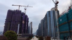 鹰君罗嘉瑞“帮衬”新地